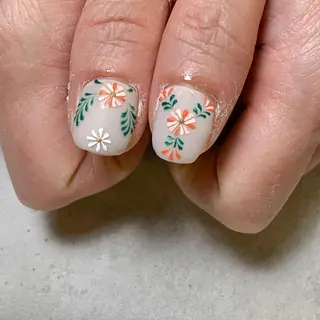 ネイル atelier　FIORITURA所属・FIORITURA aiのネイルデザイン