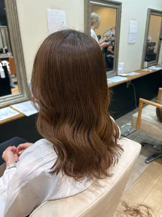 ミディアム しおり🍬 KOKORO🤍のヘアスタイル