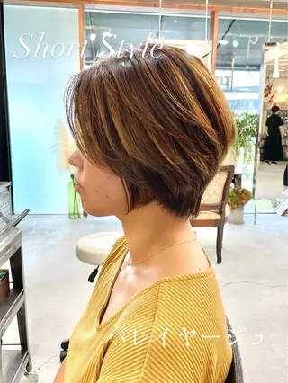 ショート カラー 岡田 恭明のヘアスタイル