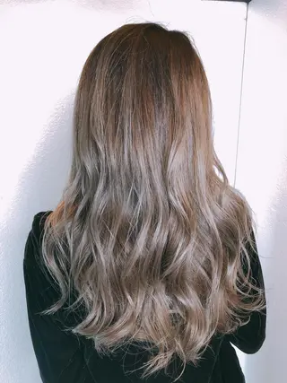 ミディアム カラー TWIN【トゥイン】所属・👑似合わせレイヤー が好評👑佐久田のヘアスタイル