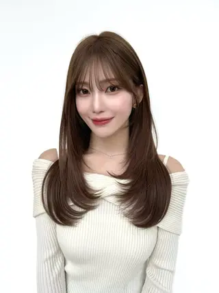 セミロング レイヤーカット/ 顔まわり/アオイのヘアスタイル