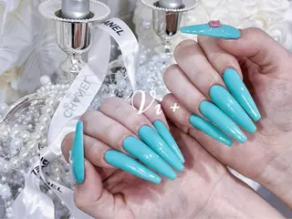 ネイル ✨Nailsalon Vi+✨のネイルデザイン