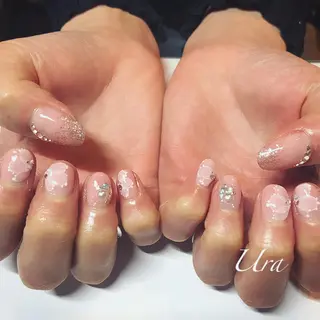 ネイル UrakoNail 《nail》のネイルデザイン