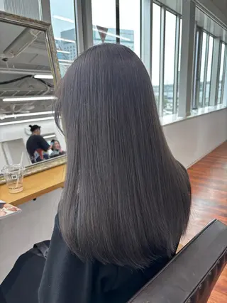 ロング カラー ヘアアレンジ グランルッソ所属・岡山× バレイヤージュカラーのヘアスタイル