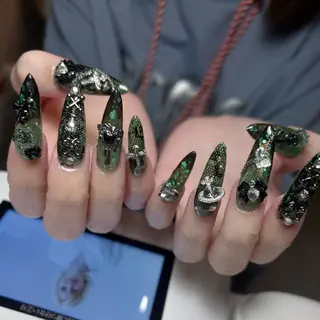 ネイル HITOMI まおのネイルデザイン