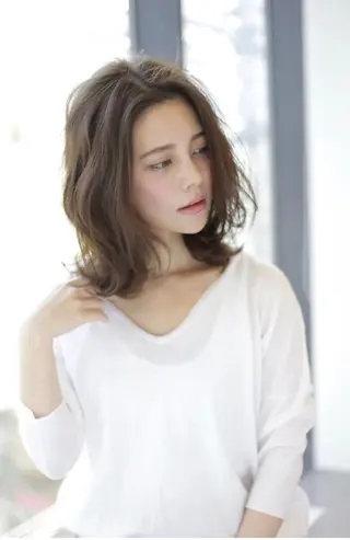 ミディアム 🫧ゆうき🪽 髪質改善/ハイライトのヘアスタイル