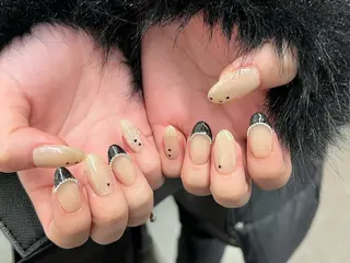 ネイル EmaNail MOMOのネイルデザイン
