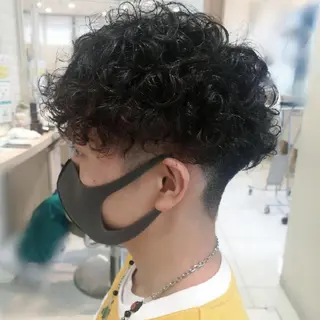 メンズ パーマ 渡辺 愛枝/艶カラー🩵のヘアスタイル