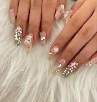 ネイル nail salon hoLLyhockのネイルデザイン