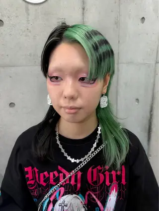 セミロング ハイトーン/ブリーチ /ウルフ⛓️MAKIのヘアスタイル