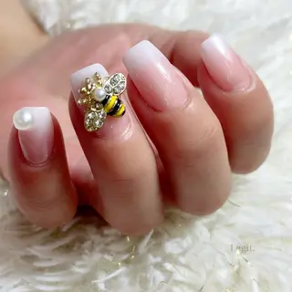 ネイル Legit nail salonのネイルデザイン