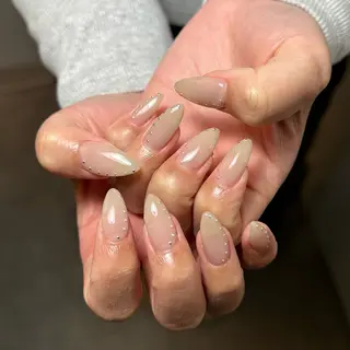 ネイル ATELIERHARLOW所属・nailist MOEのネイルデザイン