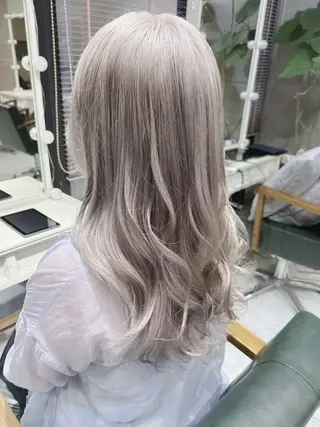 ロング カラー ヘアアレンジ Days 透明感カラーのヘアスタイル