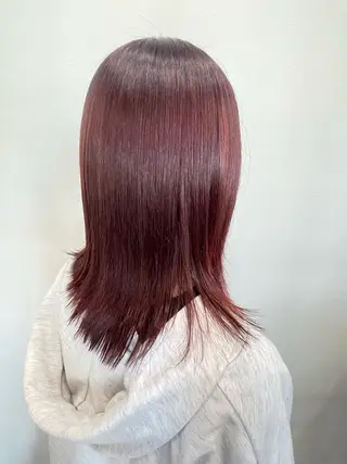 ミディアム カラー 佐々木 優花のヘアスタイル