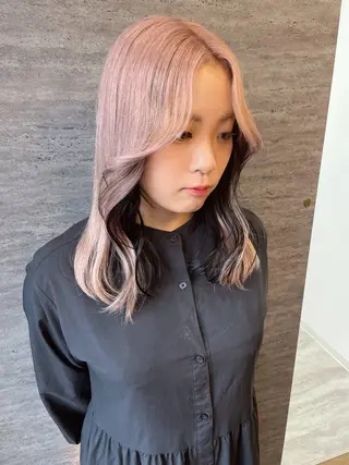 セミロング カラー JIEN MIUのヘアスタイル