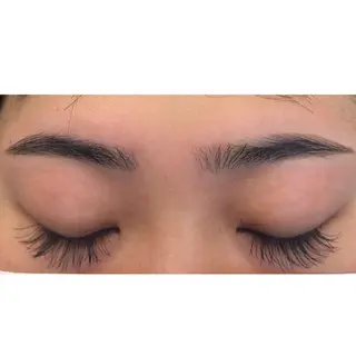 アイブロウ プラスアイ🎀 Yuunaのマツエク・マツパデザイン