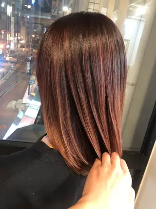 ミディアム カラー 髪質改善＆ブリーチ 伊勢　祐一郎のヘアスタイル