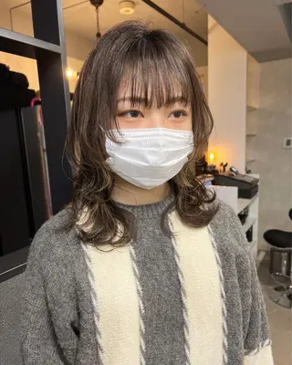 セミロング ブリーチ/ウルフ ハッシュカット/石山のヘアスタイル