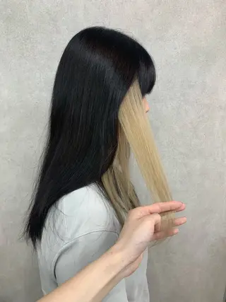 セミロング カラー ハイトーン・ブリーチ ムラ修正　八須　錬のヘアスタイル