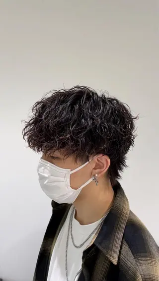 ショート メンズ フェザーパーマ職人 🪶ryosukeのヘアスタイル