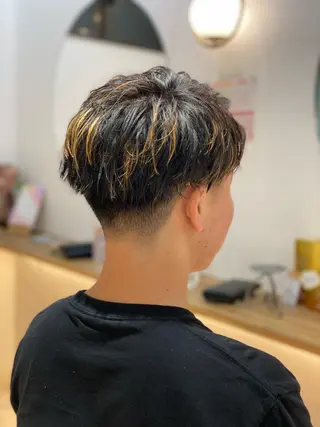 ミディアム メンズ 泰成/メンズ特化/ フェード/ツイスパのヘアスタイル