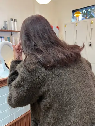 セミロング 透明感カラー♡ 岡部瑠里のヘアスタイル