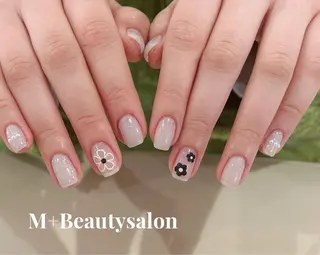 ネイル M+  Beauty Salonのネイルデザイン
