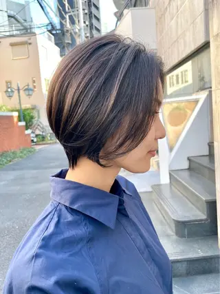 ショート カラー アオガミ （前髪顔周りカット）のヘアスタイル