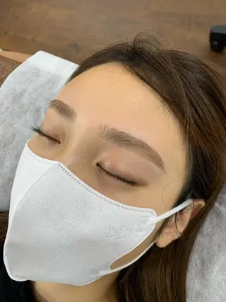 kiiro所属・khaki eyelashの眉毛・アイブロウイメージ