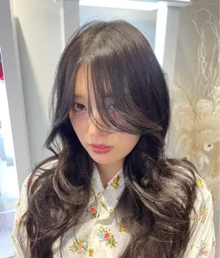 ロング 堀江/透明感 ベージュ/白川幸太のヘアスタイル