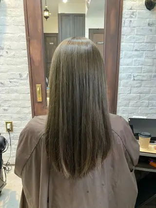 カラー 加茂野 緑のヘアスタイル