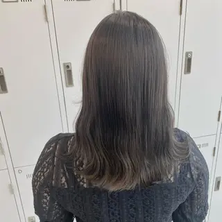 セミロング カラー YUNA ユウナのヘアスタイル