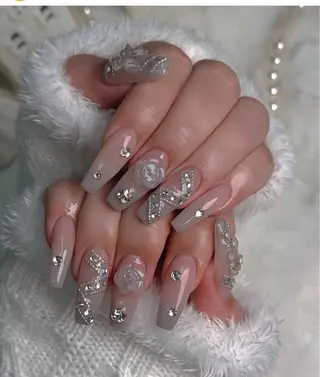 ネイル Lyna 池袋のネイルデザイン