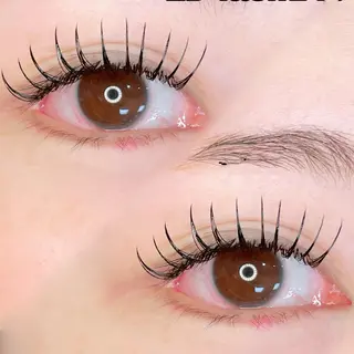 マツエク・マツパ LUCIA ルチアの眉毛・アイブロウイメージ