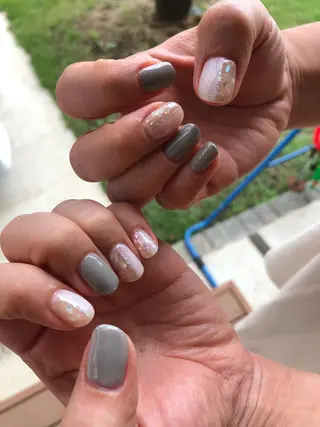 ネイル EARTH上尾店所属・藤倉 千恵美のネイルデザイン