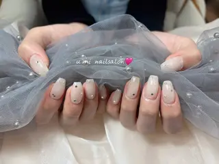 ネイル U·Mi nail salon所属・U·MI 長さ出し専門店のネイルデザイン