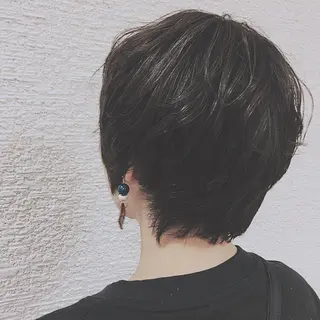 ショート カラー 似合わせ.ﾍｱｾｯﾄ 得意🌹井上美沙のヘアスタイル