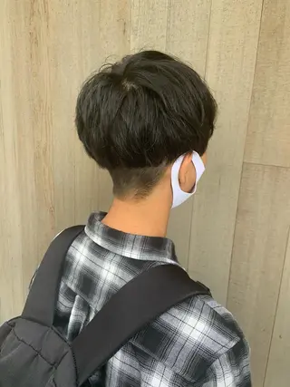 ショート カラー パーマ メンズ ハイトーンカラー🤍 山下 優華のヘアスタイル