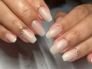 ミディアム Nail by EN 🪽Amiのネイルデザイン