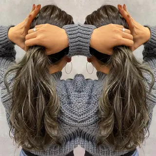 ロング StellA所属・アートディレクター ワダヒサノリのヘアスタイル