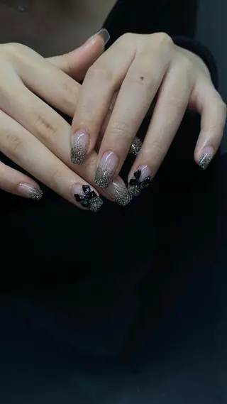 ネイル NILATE所属・渡邉 あいのネイルデザイン