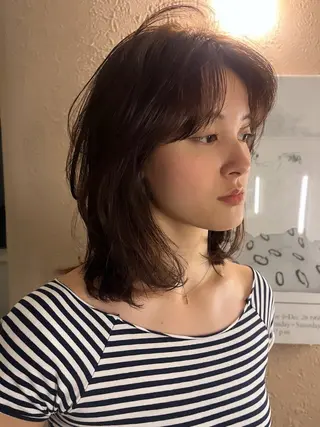 ミディアム レイヤー/ケアパーマ /ニュアンス/モードのヘアスタイル