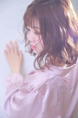 ミディアム カラー 伊藤 裕貴のヘアスタイル