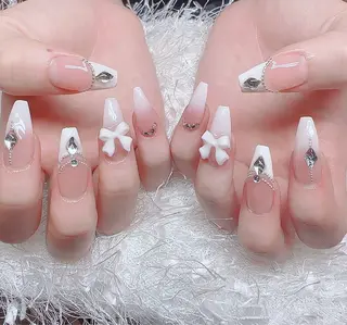 ネイル Le'a シズカのネイルデザイン