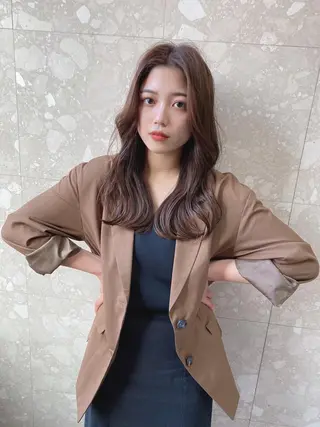 ロング カラー 個室サロンLOUIMADNA栄店所属・髪質改善美容師 個室サロン白金厚哉のヘアスタイル