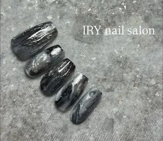 ネイル 三本 綾奈のネイルデザイン