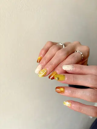 ネイル 🌲🌳🚪iiit o🌲🌳🌲のネイルデザイン