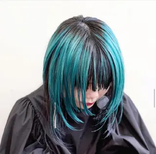 ショート カラー u hair所属・こばやし ももこのヘアスタイル