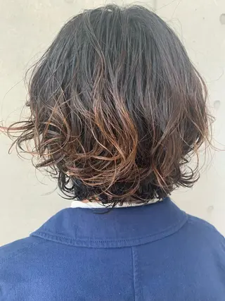 ショート パーマ ブリーチなしWカラー /地毛風/小林凪沙のヘアスタイル