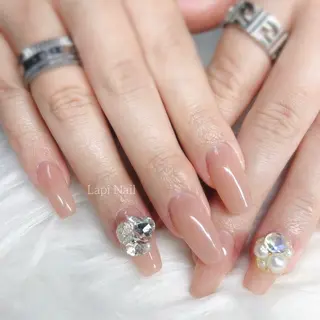 ネイル Lapi Nail 🩷長さ出し特化のネイルデザイン